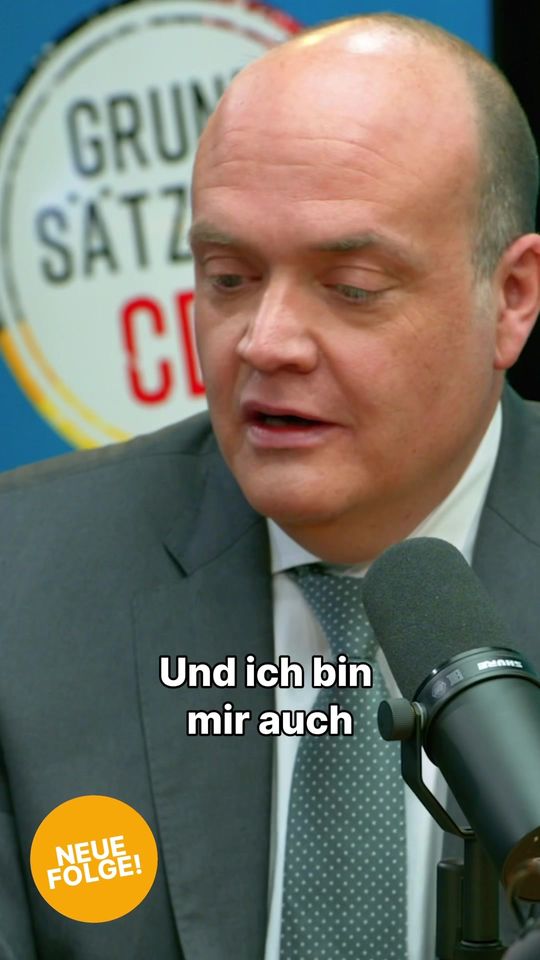 Das Wetter ist mies, die Nationalmannschaft spielt schlecht und die Politik be...