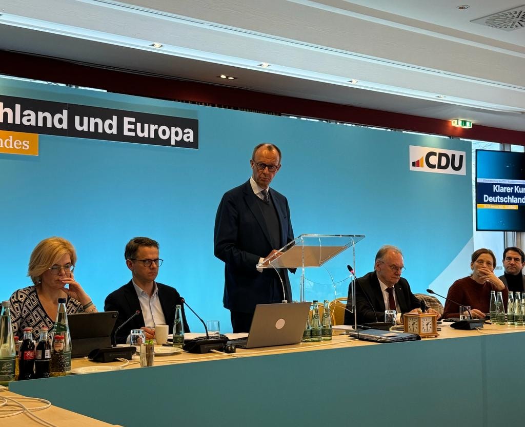 Nach intensiver Diskussion haben wir im #Bundesvorstand der CDU den Entwurf fü...