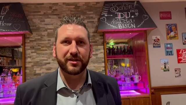 Unser Parteivorsitzender Christoph Guth gibt einen kleinen Einblick in die alltä...