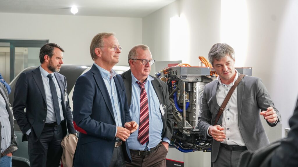 #Wasserstoff stand im Mittelpunkt des Parlamentarischen Dialogs der IHK Aachen....