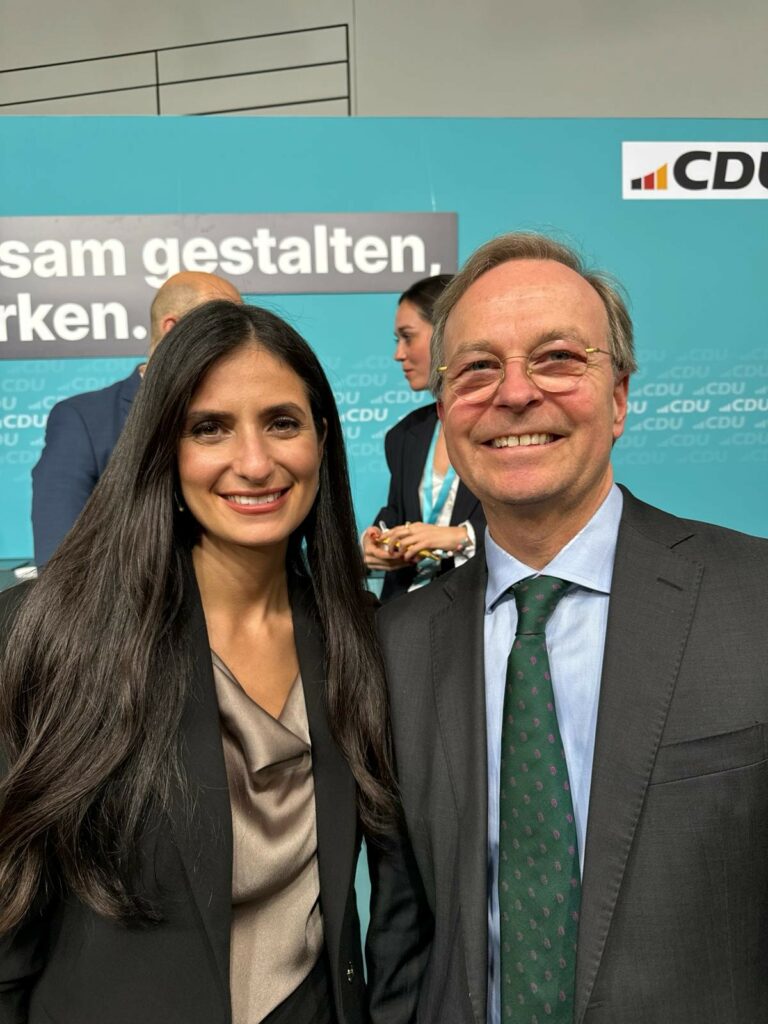 #Vielfalt braucht #Zusammhalt. Die langjährige Dürenerin und heutige deutsch-tür...
