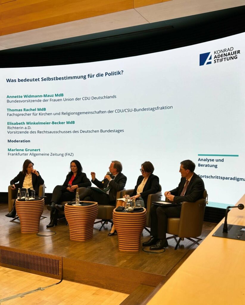 Was bedeutet Selbstbestimmung für die Politik?
Schwangerschaftsabbruch, assistie...