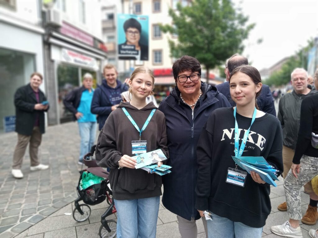 CanvassingStand in der Innenstadt zur Europawahl 2024 - tolle Stimmung und gute ...
