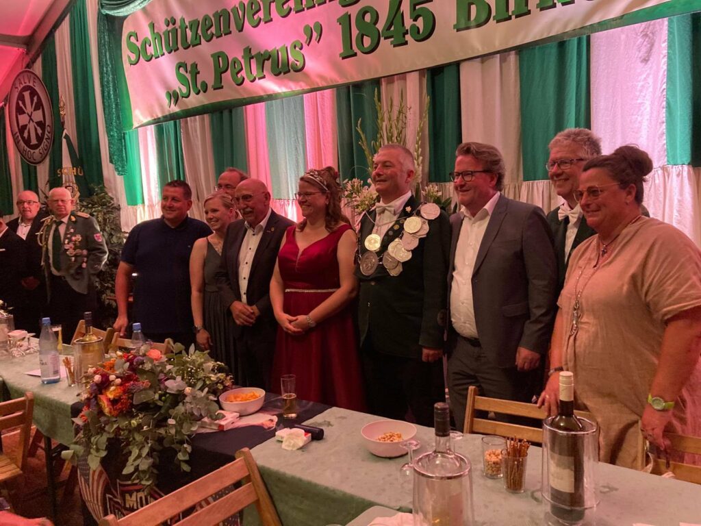 Königsball der Schützenbruderschaft St. Petrus Birkesdorf e.V. - Super Stimmung ...