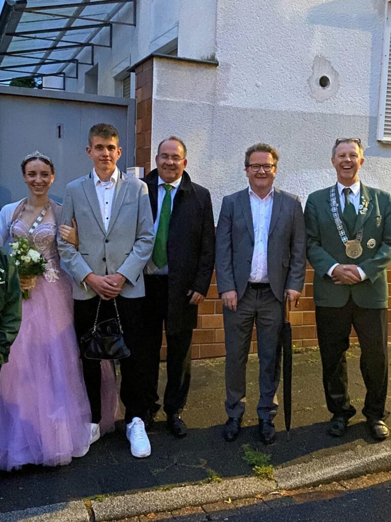 Königsball und anschließender Fackelzug der Schützenbruderschaft Constantia-Röls...