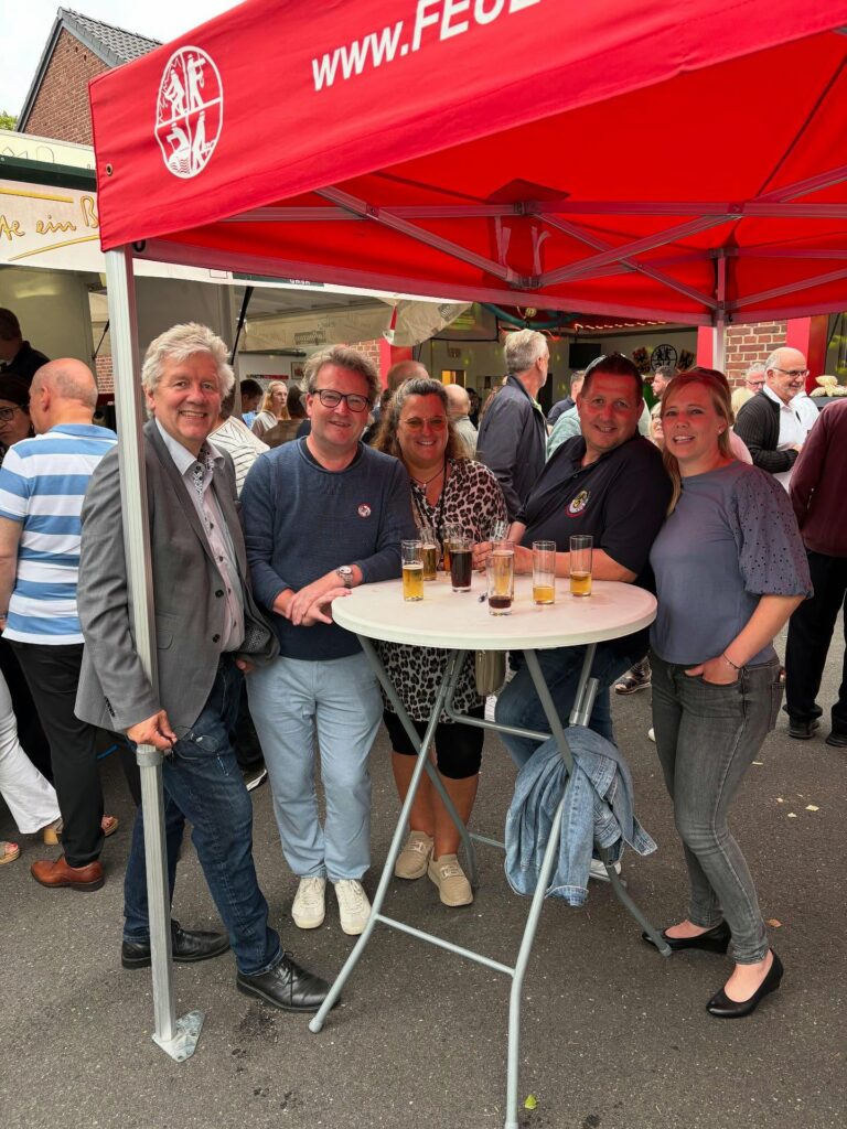 Mit dem „Team Birkesdorf“ beim Feuerwehrfest der Löschgruppe Birkesdorf. Die gut...