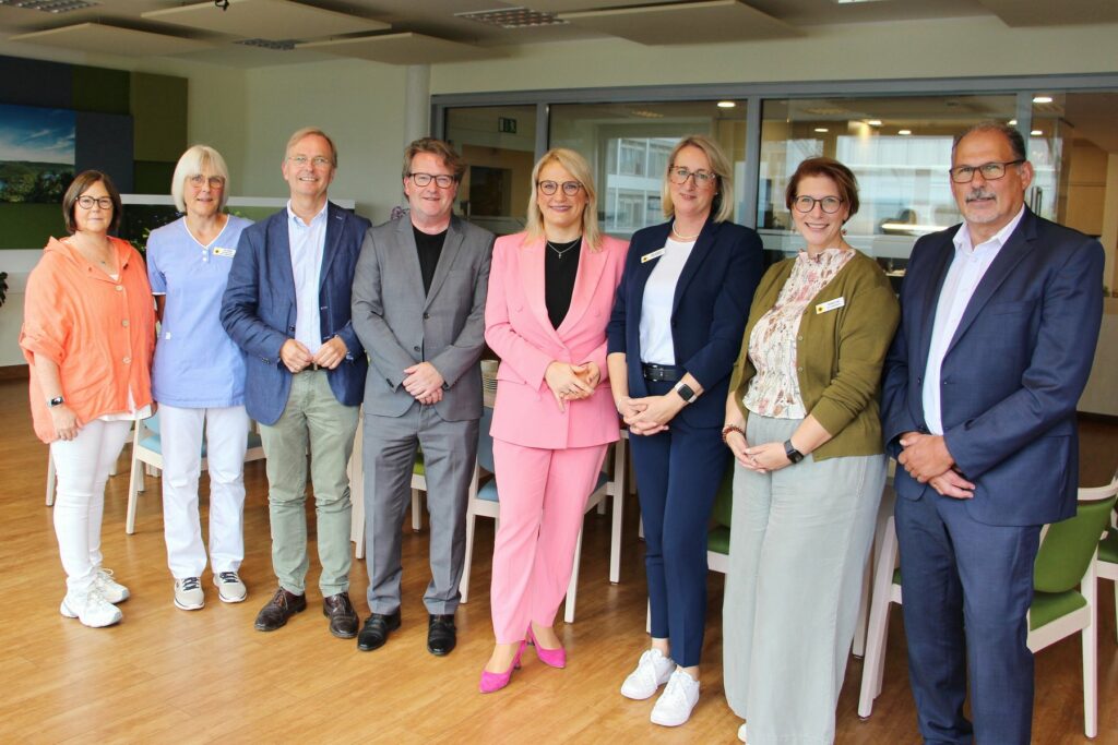Besuch des stationären Hospiz am St. Augustinus-Krankenhaus in Lendersdorf. Geme...