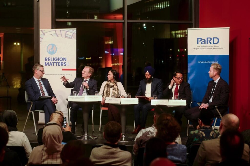 Religion spielt weltweit zentrale Rolle - sie kann wichtiger Brückenbauer für F...