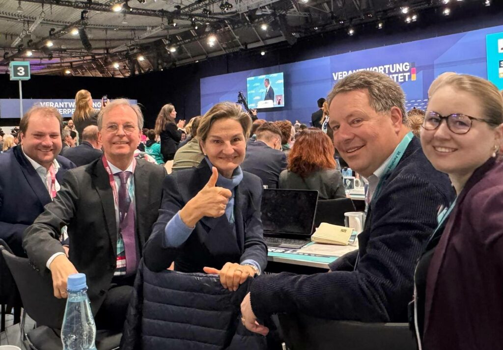 "Verantwortung verpflichtet" ist das Motto des CDU- Bundesparteitages. Im Fokus:...